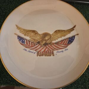 Patriotic Eagle Dinner Plate with Gold Trim